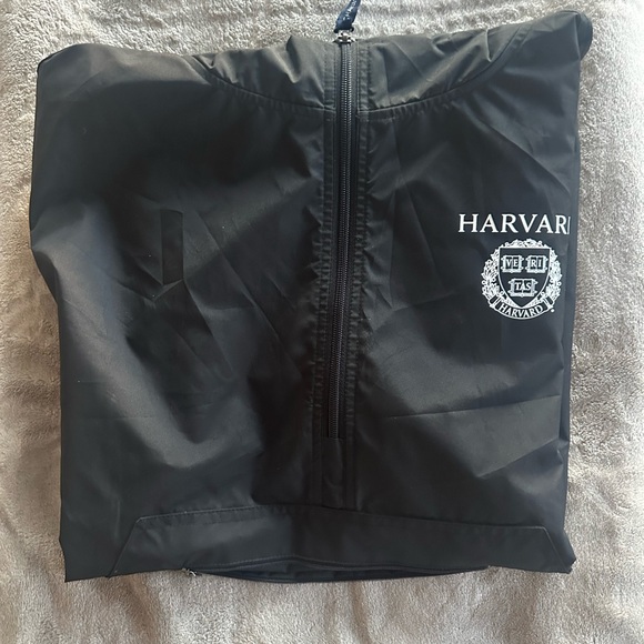 *NWT* Harvard Pack-N-Go Pullover - Picture 9 of 9
